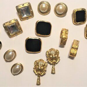 Single Pair Chunky Black and Matte Goldtone Vintage Clip Statement Earrings